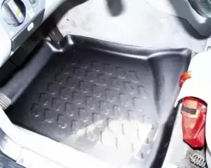 Резиновый коврик с защитными бортами CARBOX купить